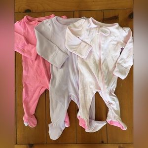 Newborns Cloud Island Zip Footed Sleepers